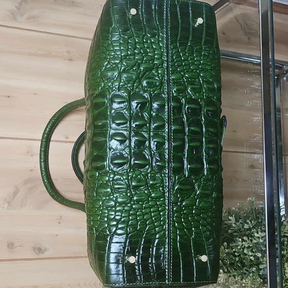 Pijushi Crocodile Pattern Green Satchel Bag - Picture 3 of 9